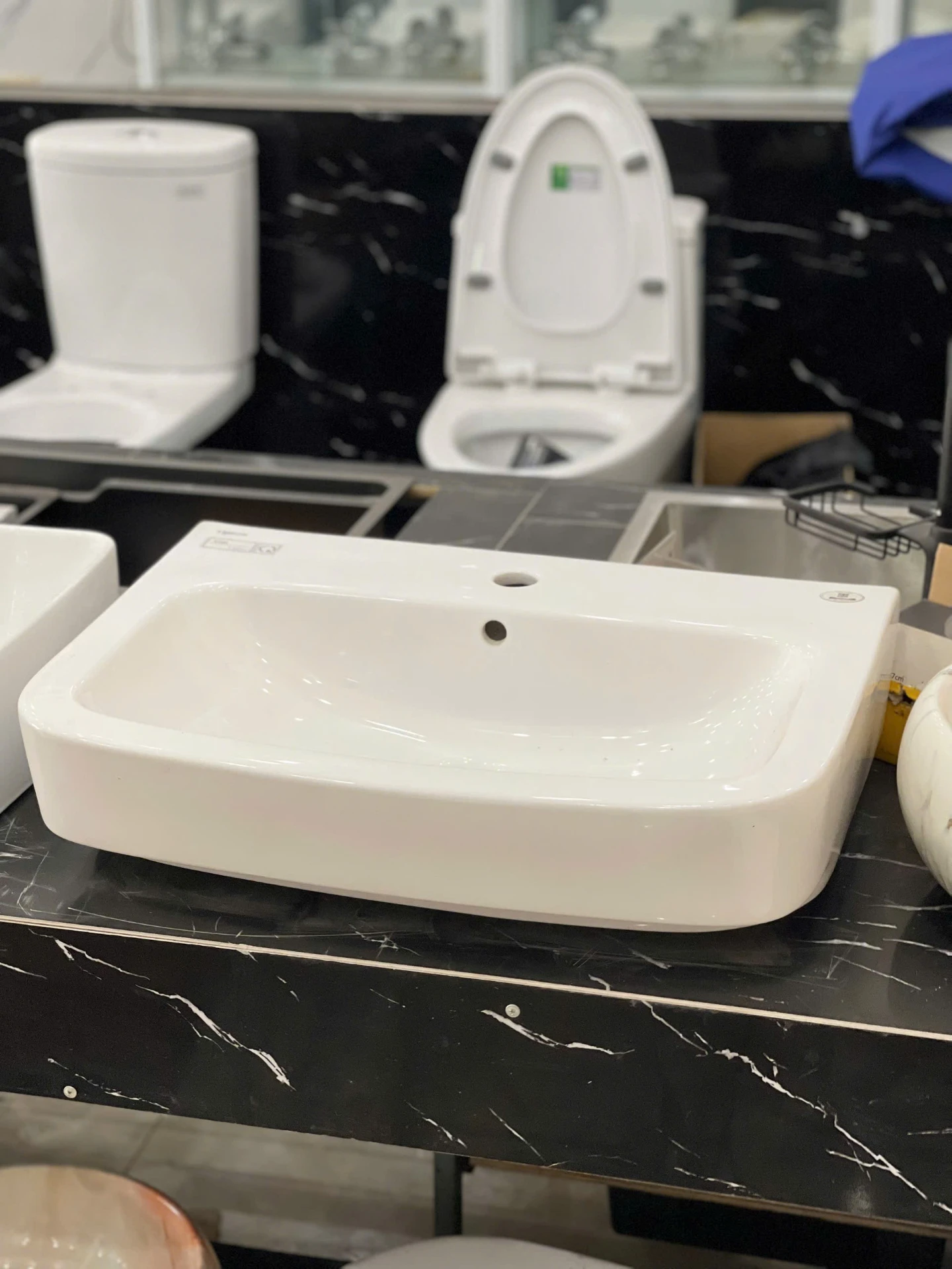 Lavabo treo tường chữ nhật American Standard – model AS-WP-F646